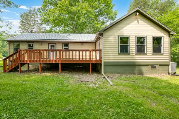 5800 South Shore DR, Nashville, IN 47448