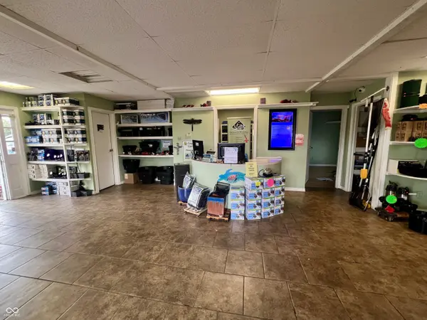 8135 E 30th ST, Indianapolis, IN 46219