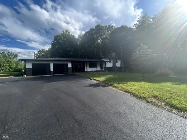 2209 W County Road 1000 South W, Westport, IN 47283