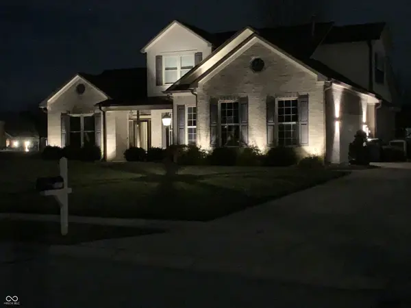 527 Peach Blossom DR, Fortville, IN 46040