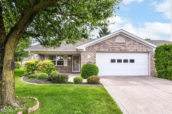 8214 Bentley Farms DR, Indianapolis, IN 46259