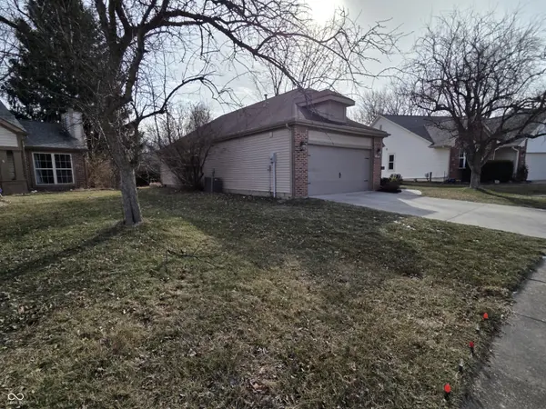 7438 Deville CT, Indianapolis, IN 46256