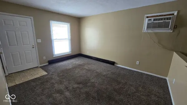 102 S Bradner AVE, Marion, IN 46952