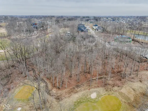 10360 Somerford RDG, Zionsville, IN 46077