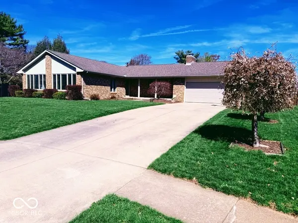 3642 Deerfield PL,  Columbus,  IN 47203