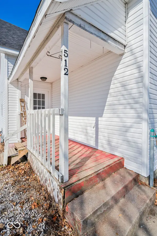 512 N 13th ST, Elwood, IN 46036