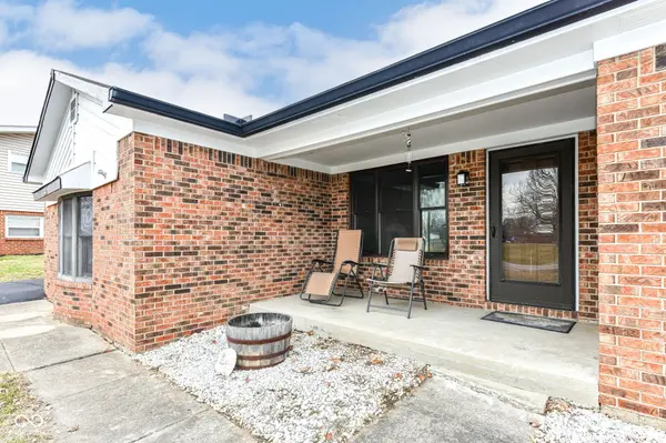 382 Pinedale DR, Avon, IN 46123