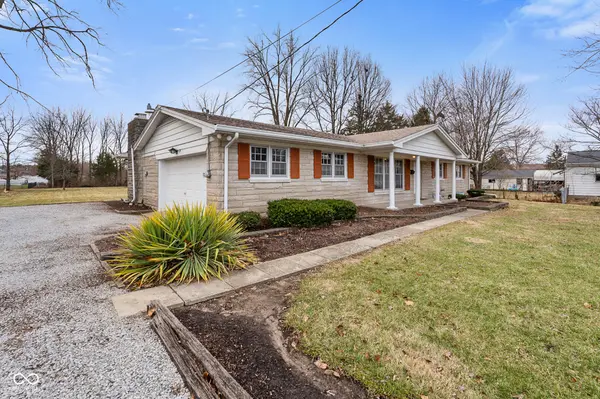 2215 Albany ST, Beech Grove, IN 46107