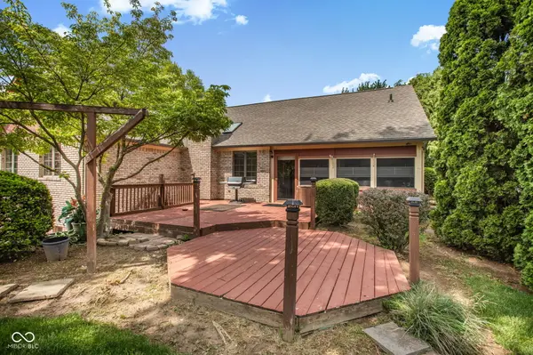 4407 Moss Ridge LN, Indianapolis, IN 46237
