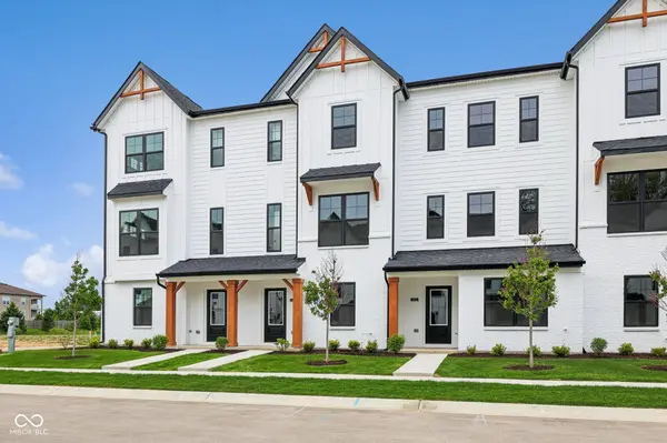 4476 Yellowwood AVE, Brownsburg, IN 46112