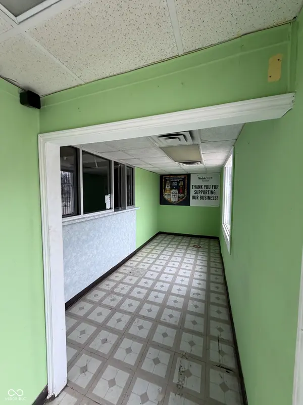 720 E 38th ST, Indianapolis, IN 46205