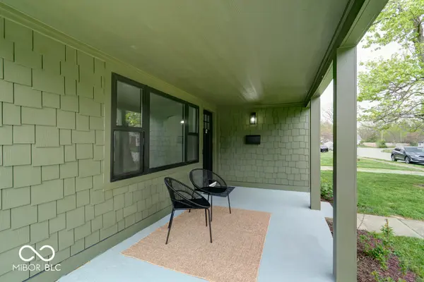 12 Lincoln DR, Brownsburg, IN 46112