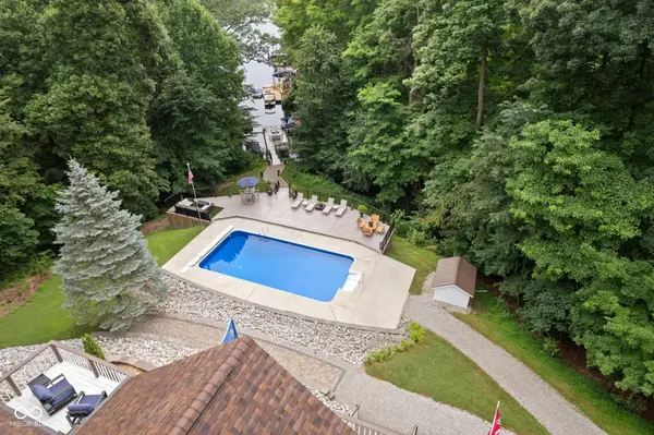 7701 Center Lake RD, Nineveh, IN 46164