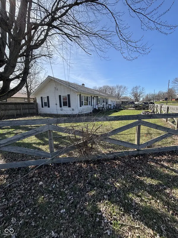 1719 Lindberg RD, Anderson, IN 46012