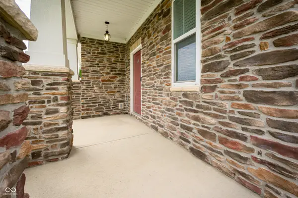 4036 Poplar DR, Whitestown, IN 46075