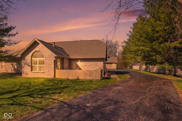 7532 Briarstone DR, Indianapolis, IN 46227