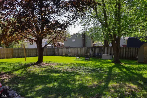 11309 Hartford LN, Fishers, IN 46038