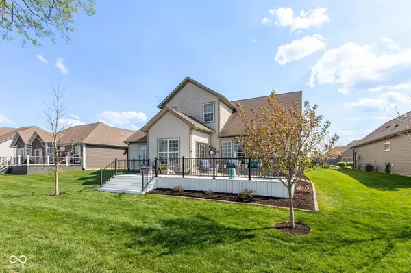4220 Backstretch LN, Bargersville, IN 46106