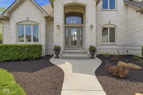 7111 W Cub BLVD, New Palestine, IN 46163