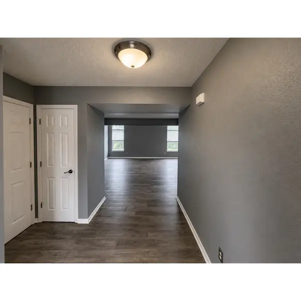 8123 Maple Stream BLVD, Indianapolis, IN 46217