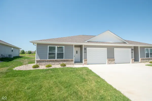 1592 W Paula DR, Columbus, IN 47201