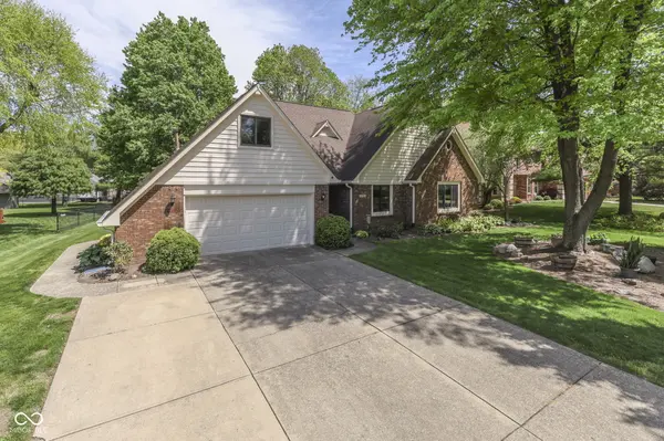 275 Adrienne DR, Greenwood, IN 46142