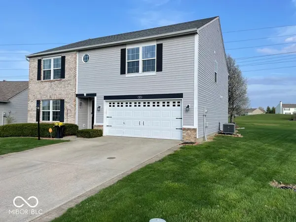 2147 Fairweather DR, Indianapolis, IN 46229