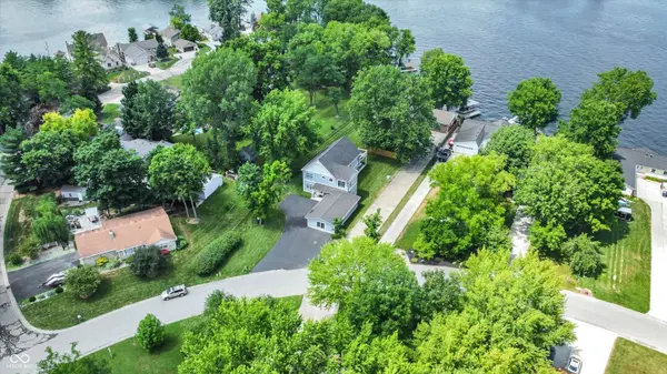 1160 Nantucket DR, Cicero, IN 46034