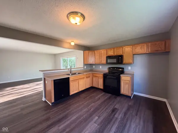 233 White Lick DR, Indianapolis, IN 46227