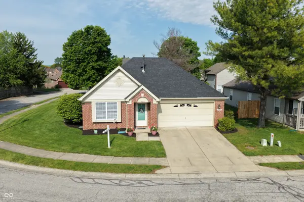 9979 Waterside DR, Noblesville, IN 46060