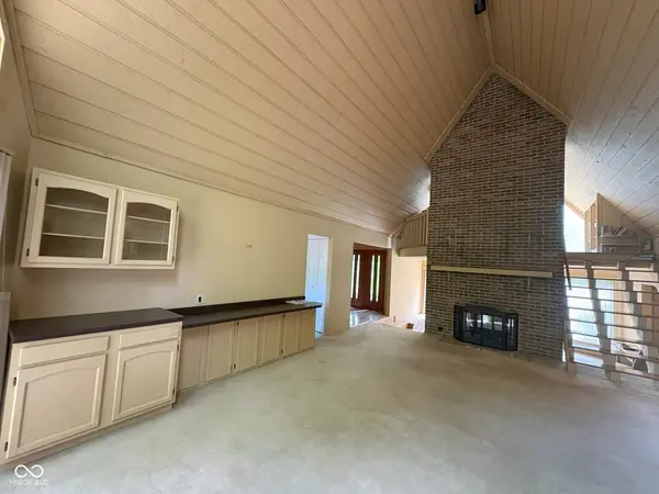8734 Log Run DR N, Indianapolis, IN 46234