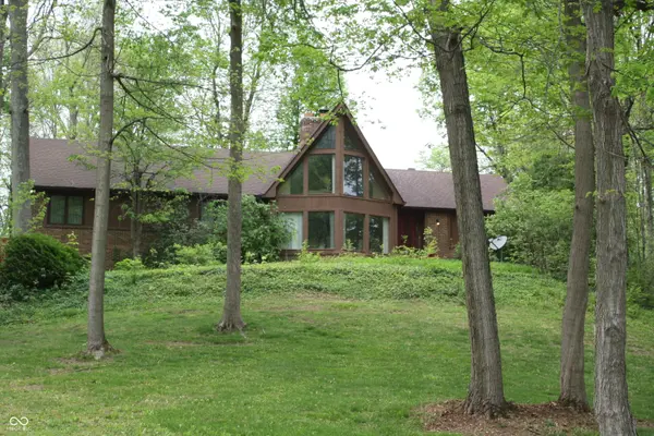 8734 Log Run DR N, Indianapolis, IN 46234