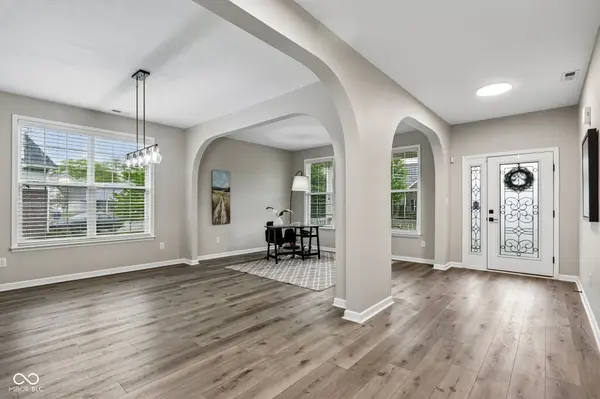 8644 N Deer Crossing BLVD, Mccordsville, IN 46055