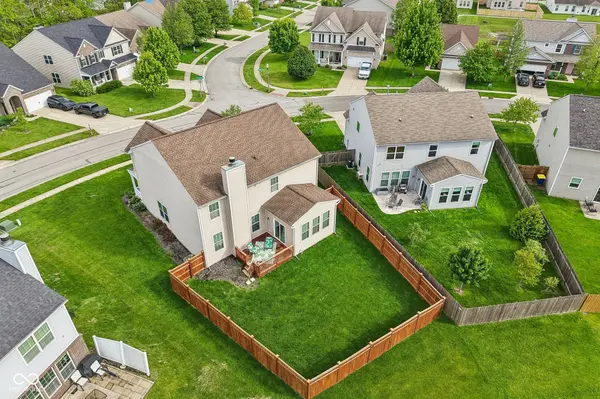 8644 N Deer Crossing BLVD, Mccordsville, IN 46055