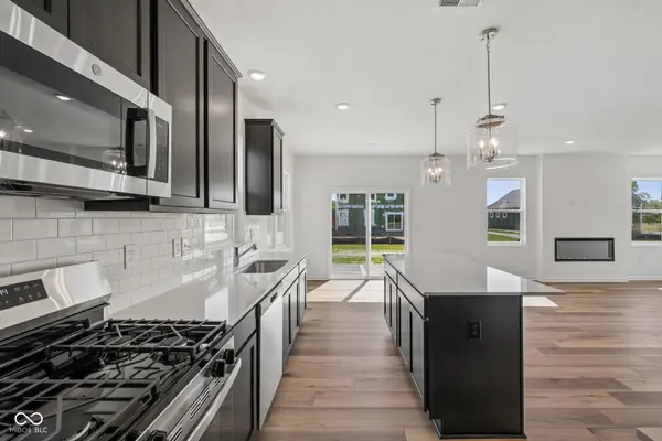 2322 Marjorie WAY, Shelbyville, IN 46176