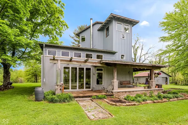 7070 S 650 W, Columbus, IN 47201