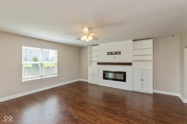 1117 Foxtail DR, Franklin, IN 46131