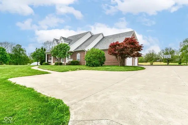 5264 E Rocklane RD, Greenwood, IN 46143