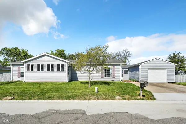 38 Fountain Lake DR, Greenfield, IN 46140