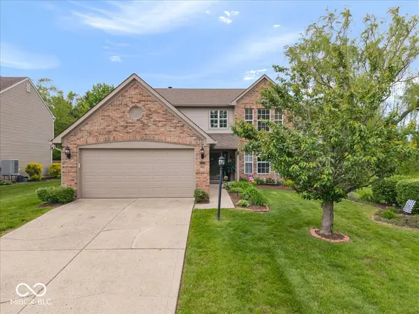 6268 Valleyview DR, Fishers, IN 46038