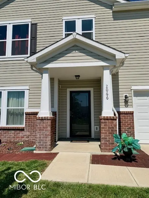 2066 Amur CT, Columbus, IN 47201