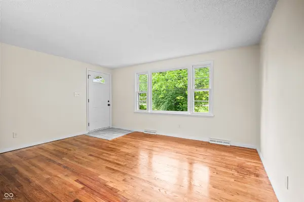 6838 Hague RD, Indianapolis, IN 46256
