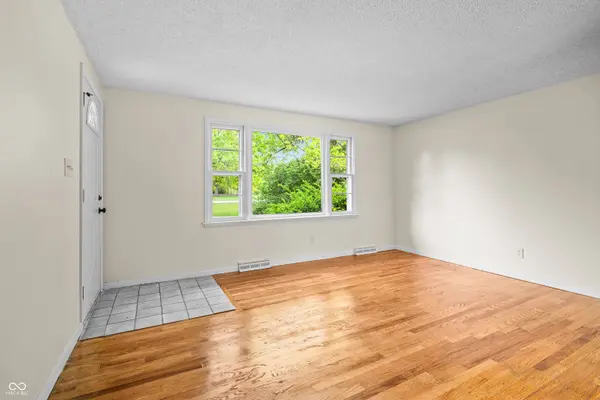 6838 Hague RD, Indianapolis, IN 46256
