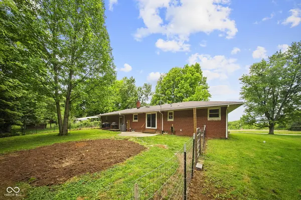 403 N Lafayette ST, Cloverdale, IN 46120