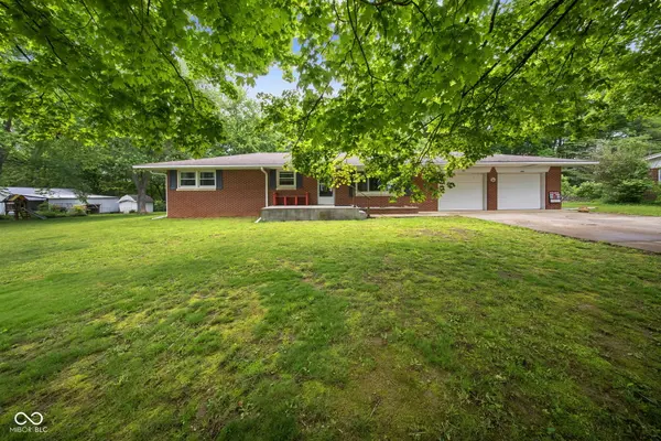 403 N Lafayette ST, Cloverdale, IN 46120