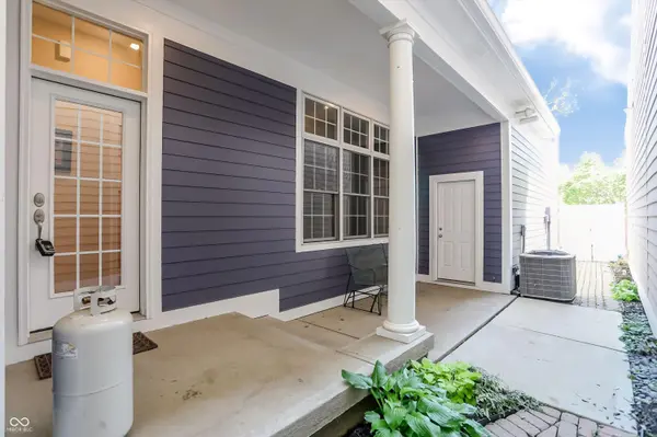642 N Senate AVE, Indianapolis, IN 46202