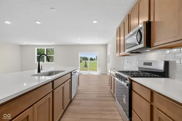 2401 Zion TRL, Greenwood, IN 46143