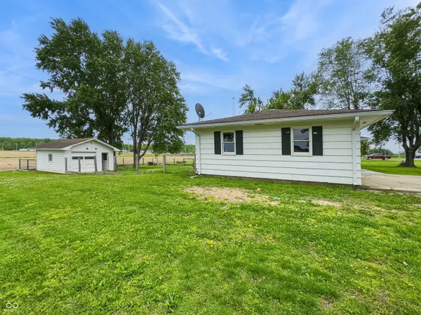 6421 S State Road 59, Clay City, IN 47841