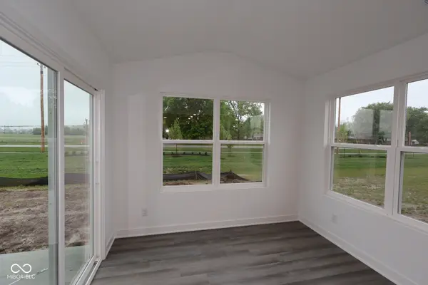 7205 Waylon WAY, Indianapolis, IN 46239
