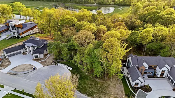 4330 Elmscott RDG, Zionsville, IN 46077